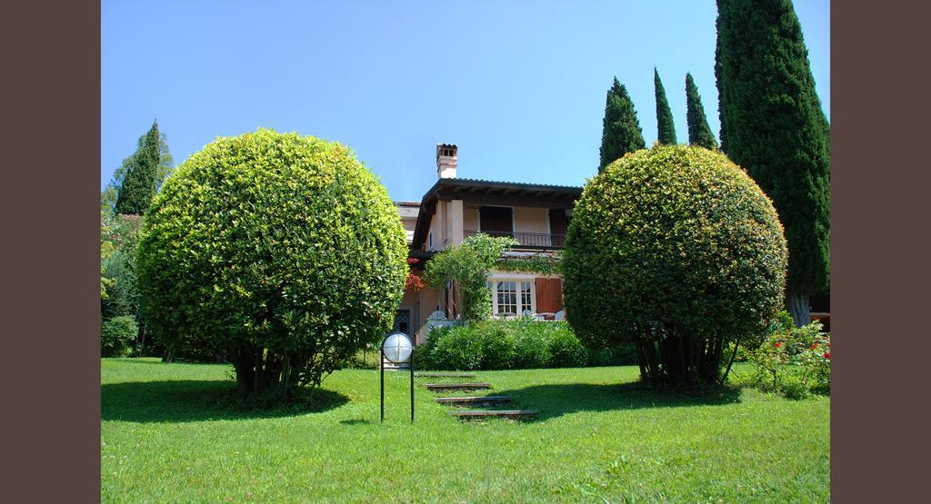 Hotel Desiree - Garda Lake Collection Sirmione Bagian luar foto