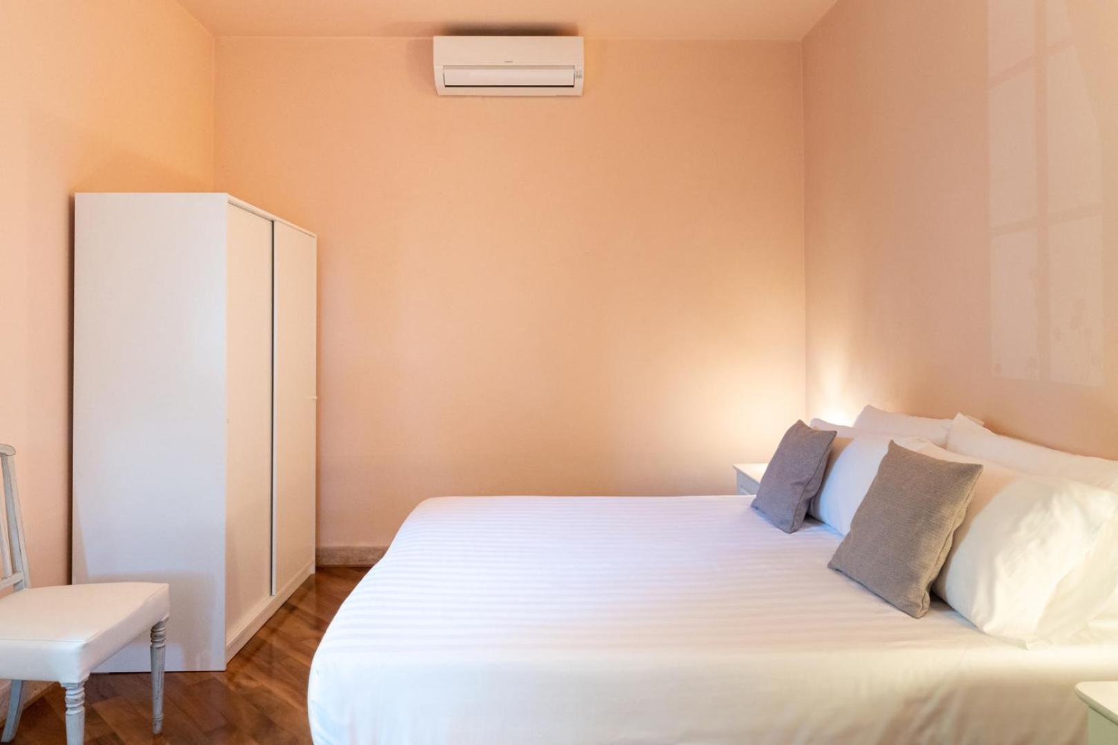 Hotel Desiree - Garda Lake Collection Sirmione Bagian luar foto