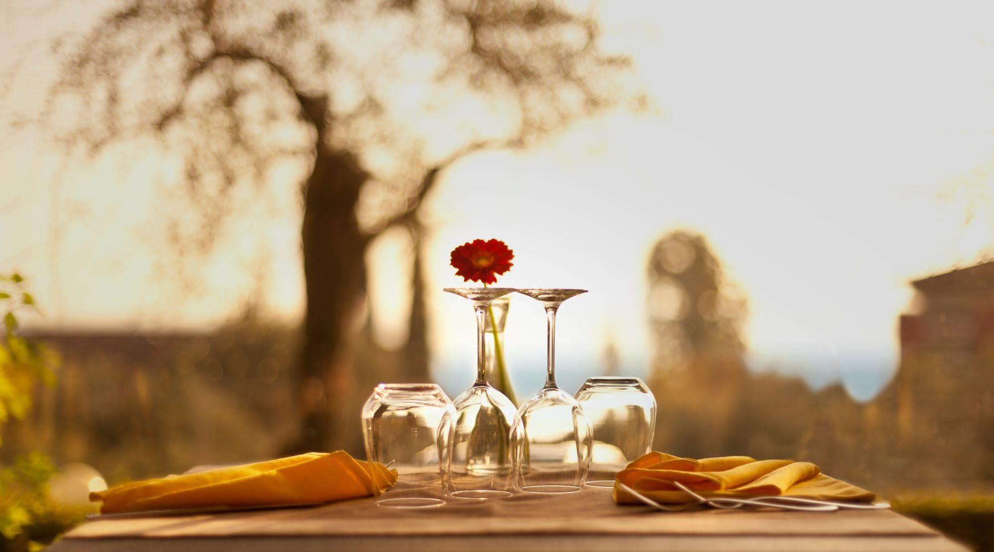 Hotel Desiree - Garda Lake Collection Sirmione Bagian luar foto